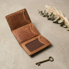 Men's small trifold leather wallet in Cognac Sienna | Leathery