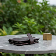 Men's leather wallet in Deep Burgundy Maroon | Leathery