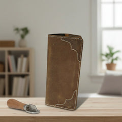 Unisex leather trifold wallet with magnetic lock in Dusty Forest Umber | Leathery