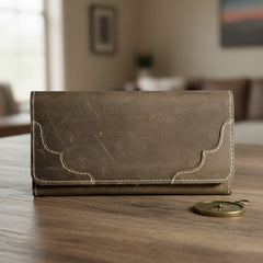 Unisex leather trifold wallet with magnetic lock in Walnut Brown | Leathery