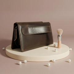 Ladies leather clutch wallet with zip around in Dark Truffle Walnut Choco | Leathery