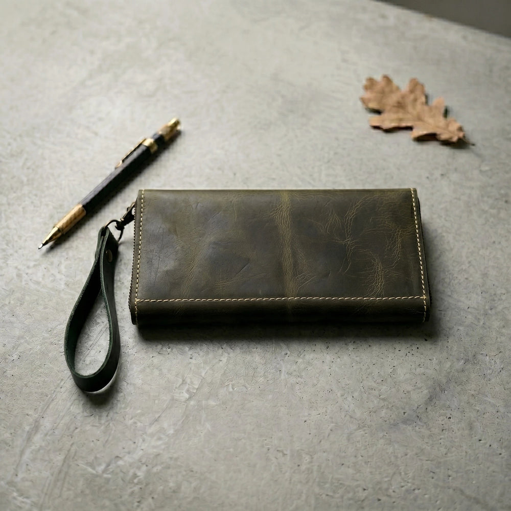 Ladies leather clutch wallet in Rugged Army Green | Leathery