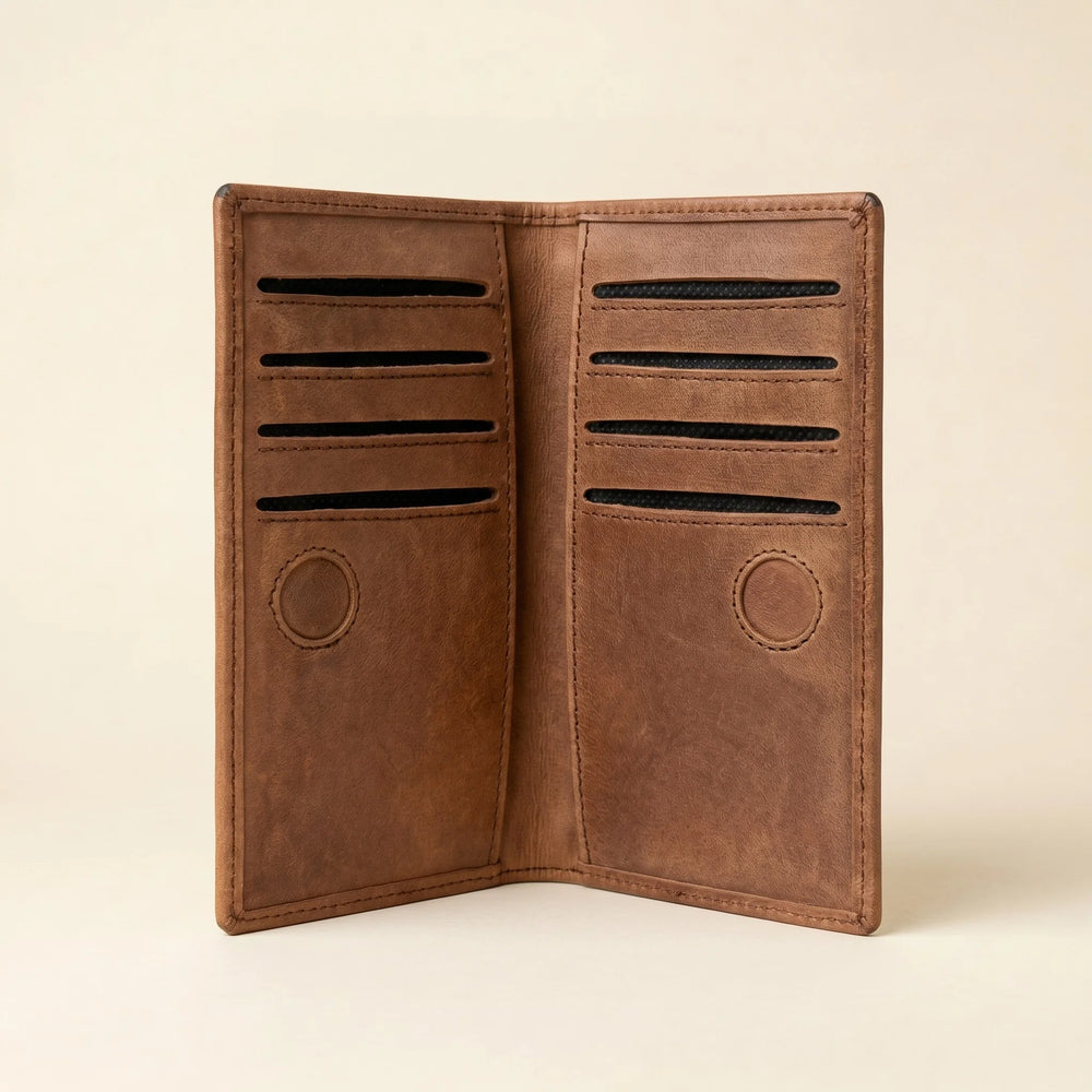 Men's long leather wallet with magnetic close in Saddle Brown | Leathery
