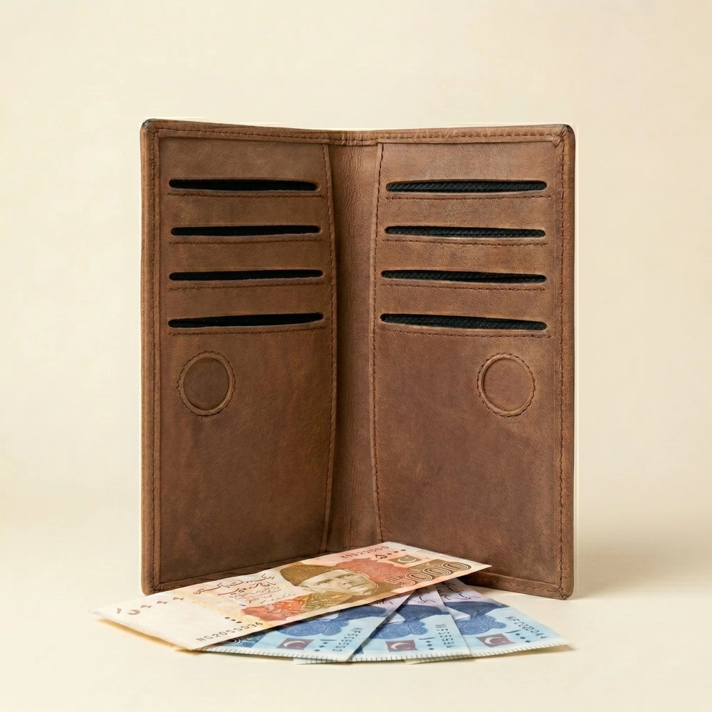 Men's long leather wallet with magnetic close in Saddle Brown | Leathery
