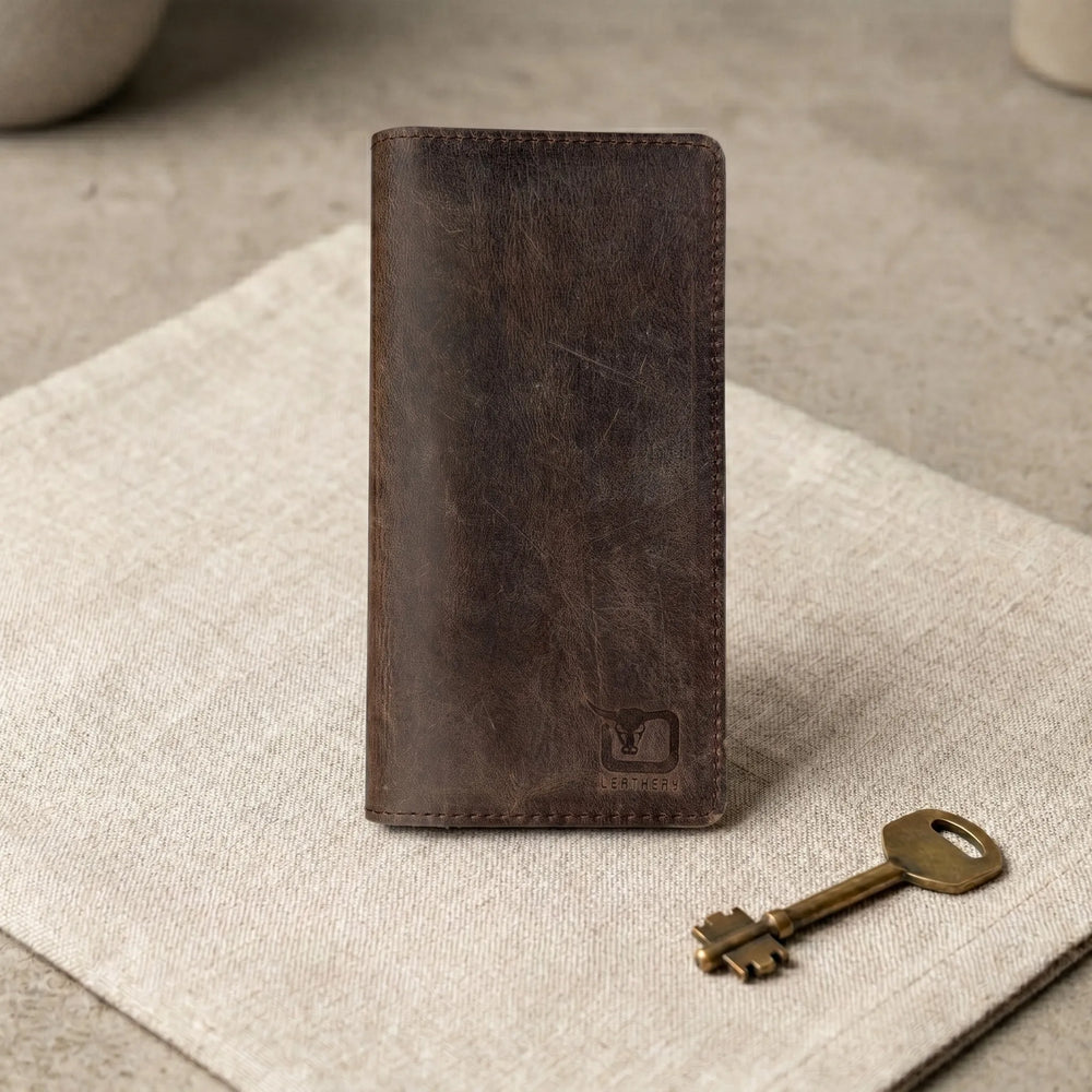 Men's bifold long leather wallet in Walnut Brown | Leathery