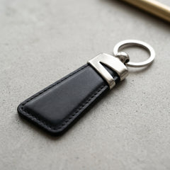 Slim leather keyring in Jet Black | Leathery
