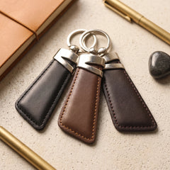 Slim leather keyring in assorted colours | Leathery