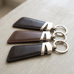 Slim leather keyring in assorted colours | Leathery