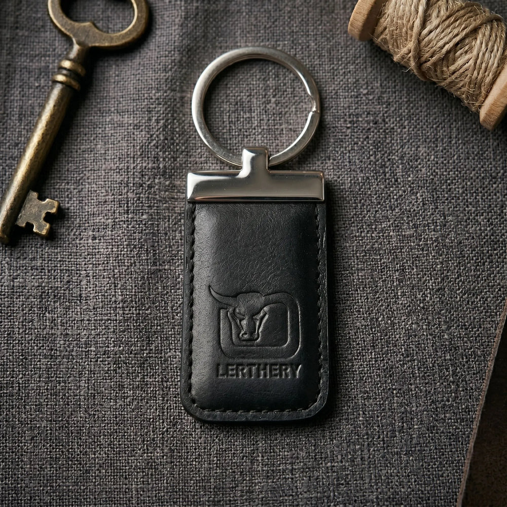 Leather key holder in Jet Black | Leathery