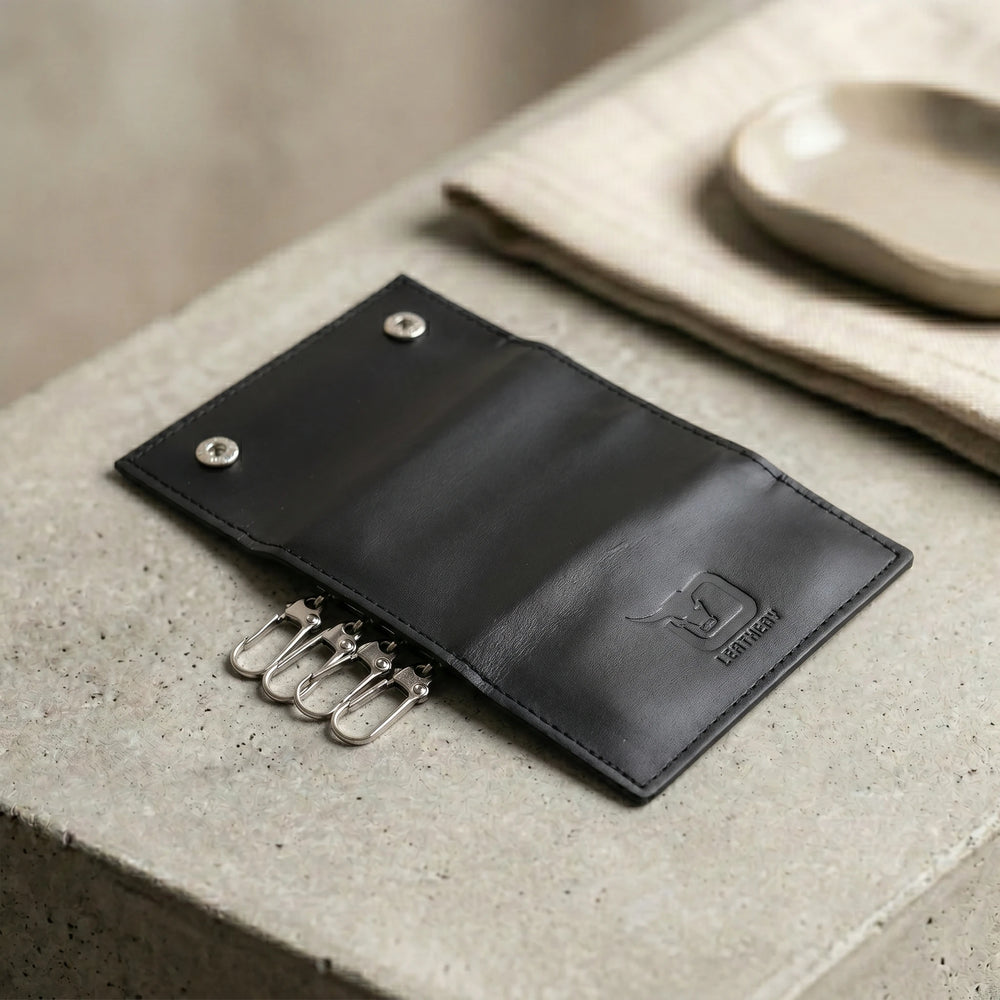 Leather key pouch in Jet Black | Leathery