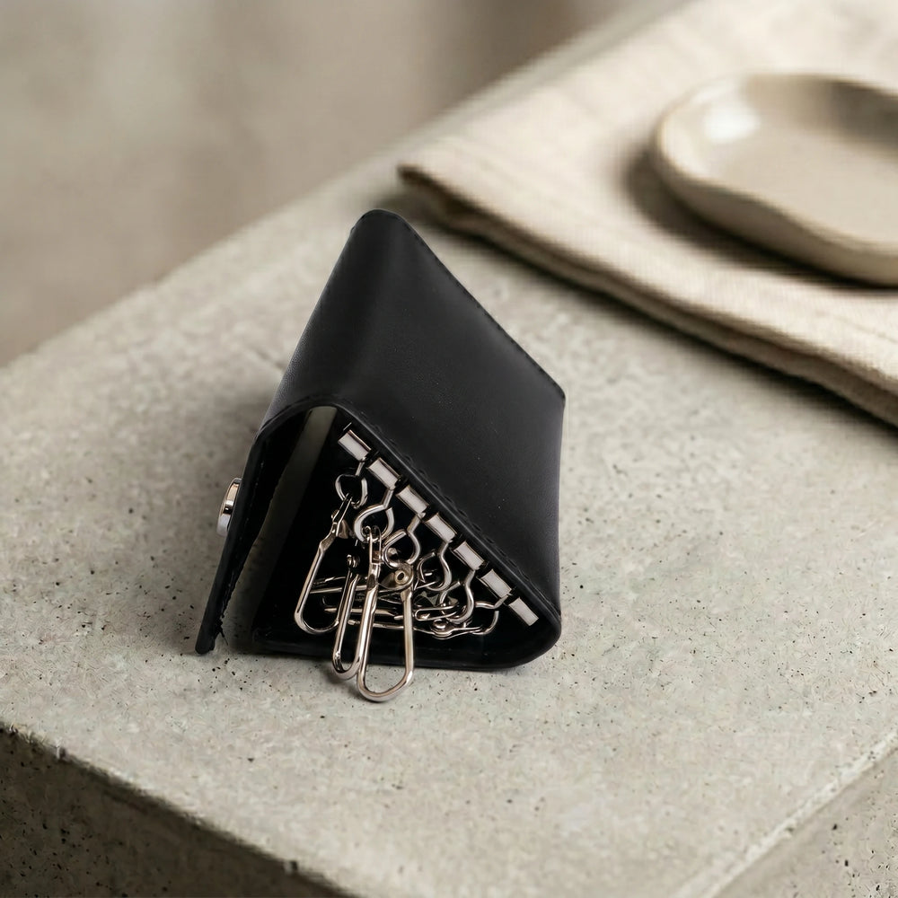 Leather key pouch in Jet Black | Leathery