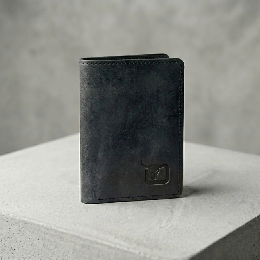 Rugged unisex leather card holder in Charcoal Black | Leathery