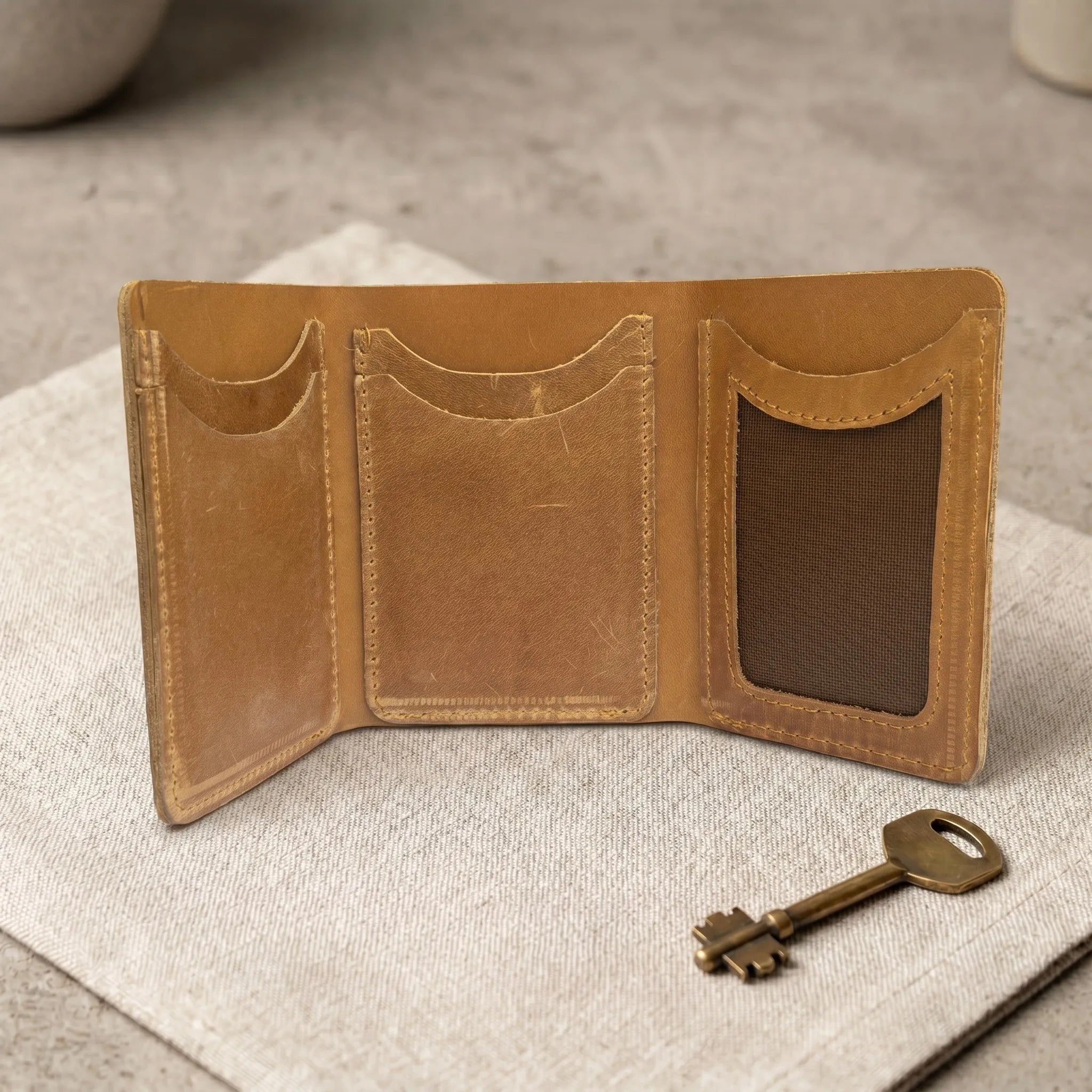 Men's small trifold leather wallet in Amber Saddle | Leathery