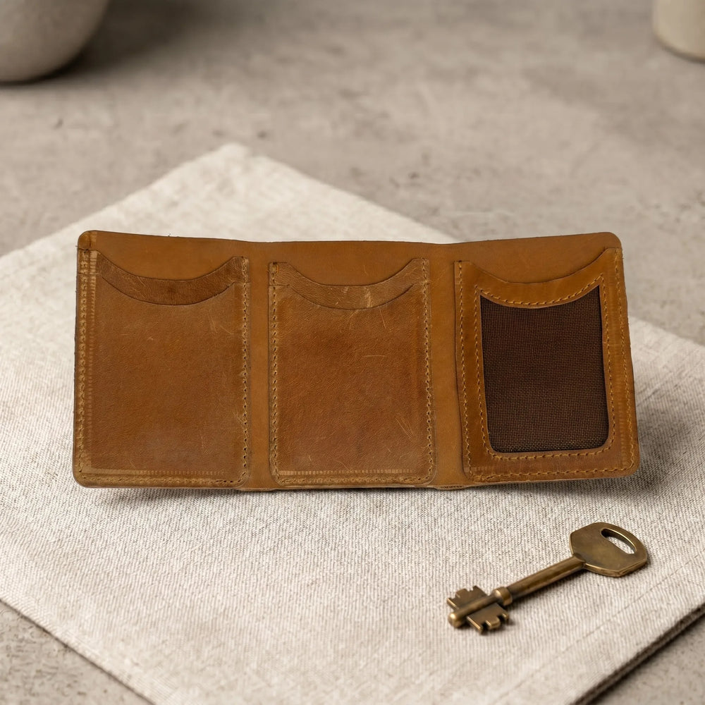 Men's small trifold leather wallet in Amber Saddle | Leathery