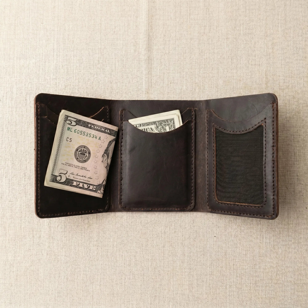 Men's small trifold leather wallet in Espresso Choco | Leathery