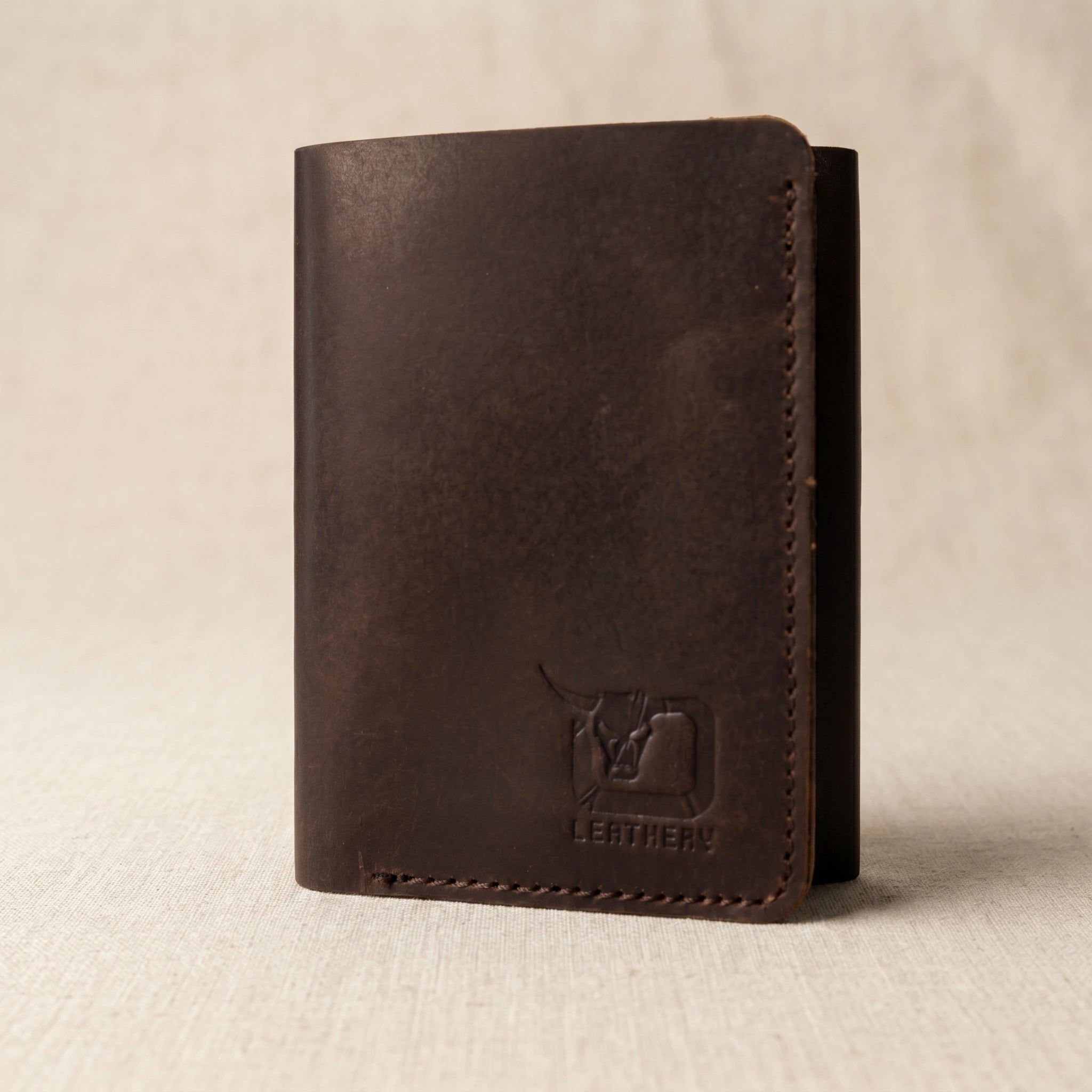 Men's small trifold leather wallet in Espresso Choco | Leathery