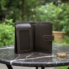 Men's leather wallet in Chocolate Brown | Leathery