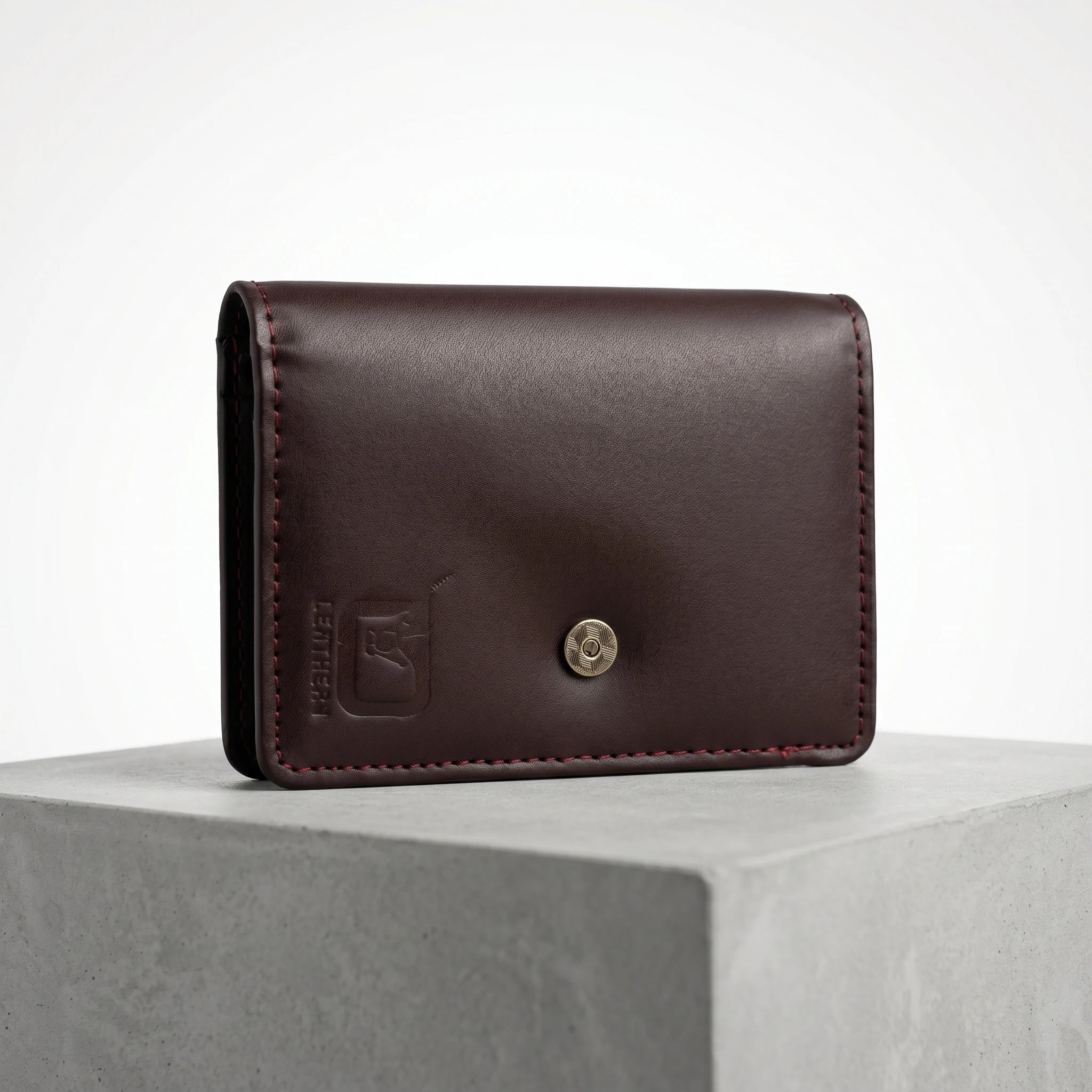 Men's leather wallet in Deep Burgundy Maroon | Leathery