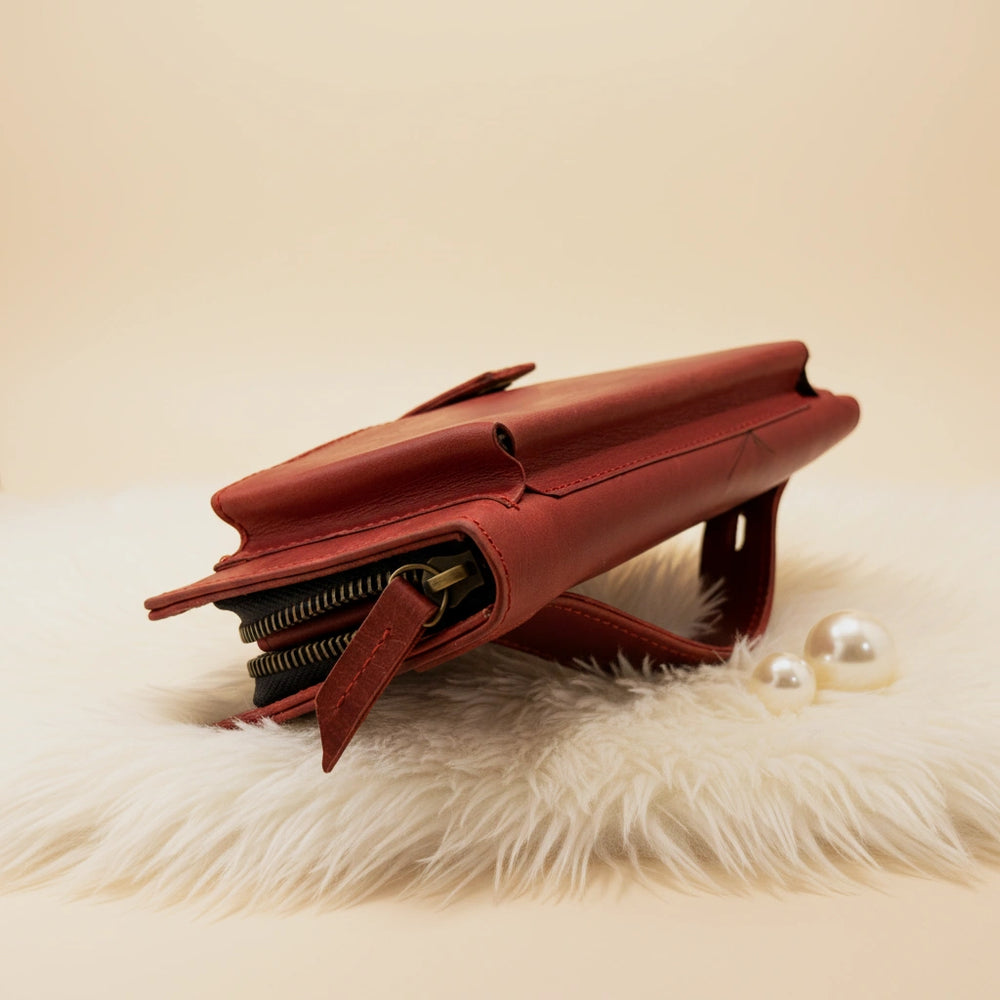 Ladies leather clutch wallet with zip around in Ruby Red | Leathery