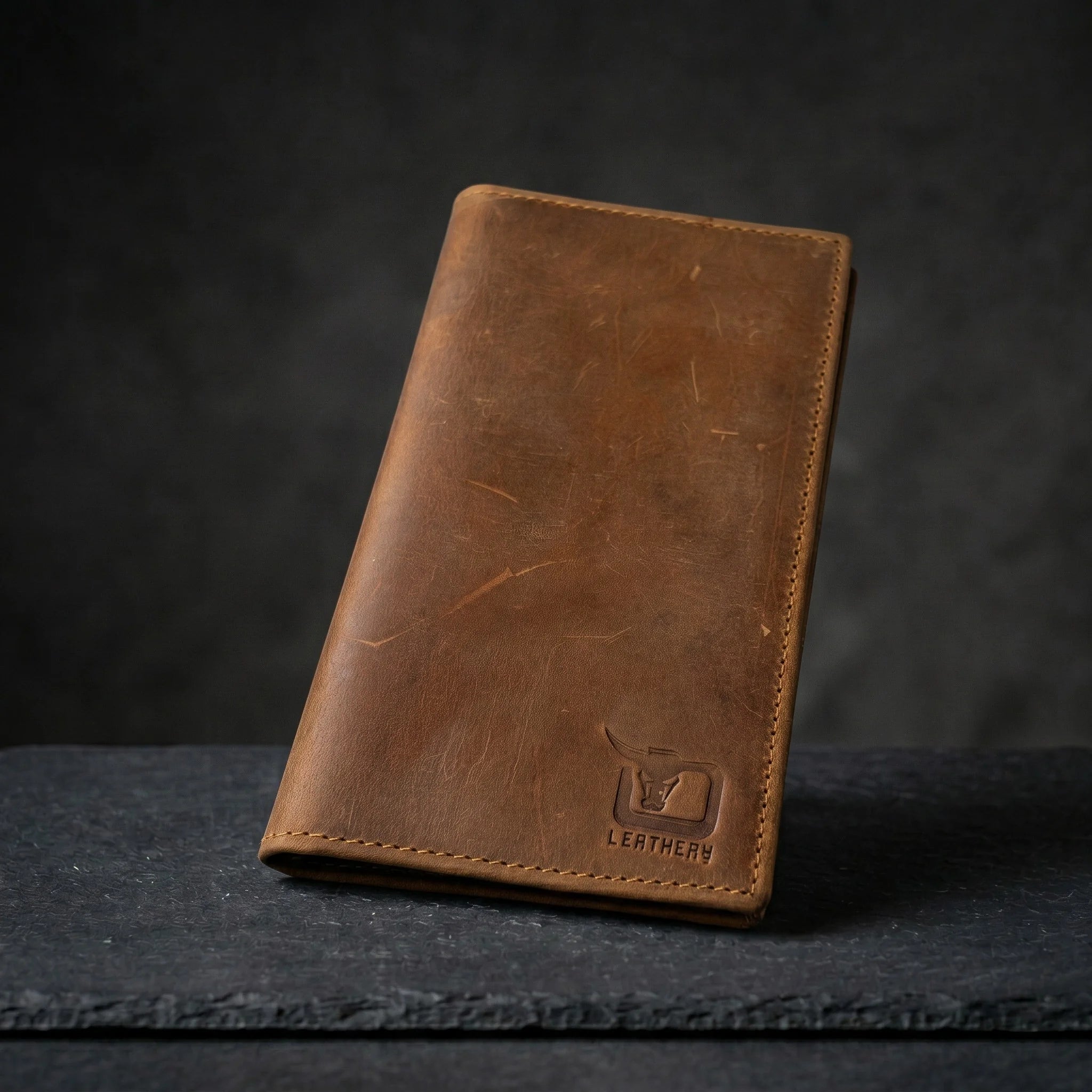 Men's long leather wallet with magnetic close in Golden Saddle Brown | Leathery