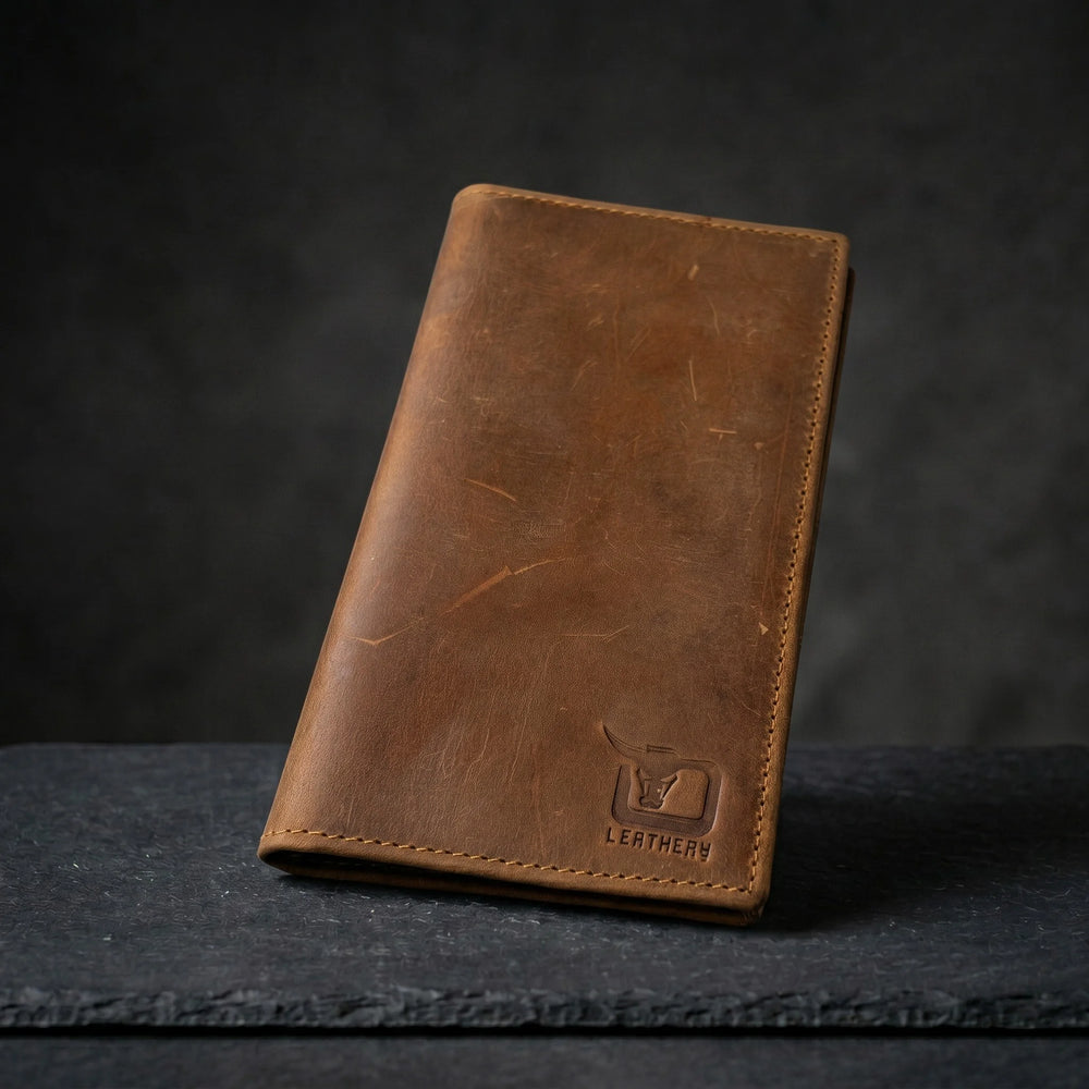 Men's long leather wallet with magnetic close in Golden Saddle Brown | Leathery
