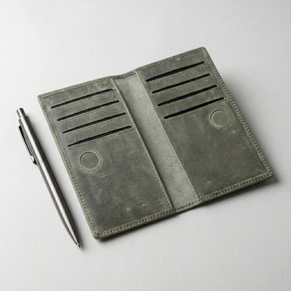 Men's long leather wallet with magnetic close in Olive Grey | Leathery