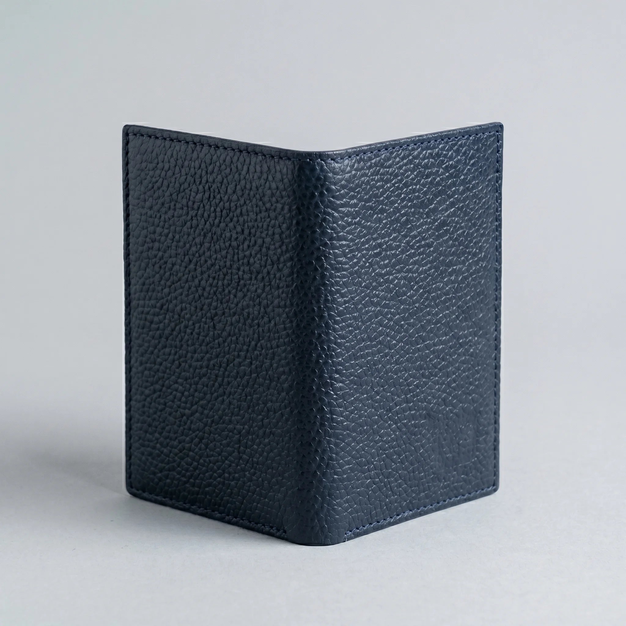 Slim men's leather wallet in Midnight Navy Blue | Leathery