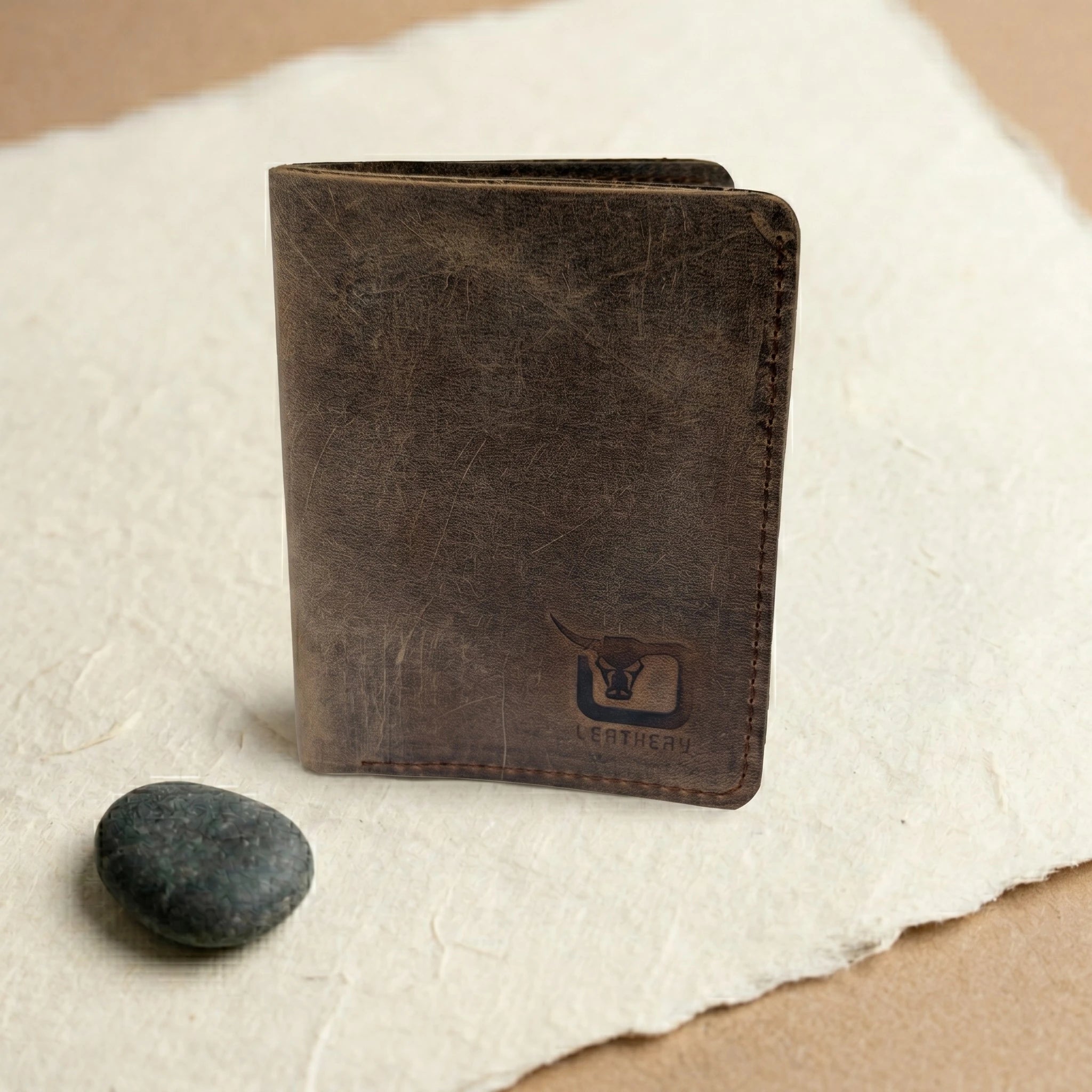 Men's leather card holder wallet in Walnut Brown | Leathery
