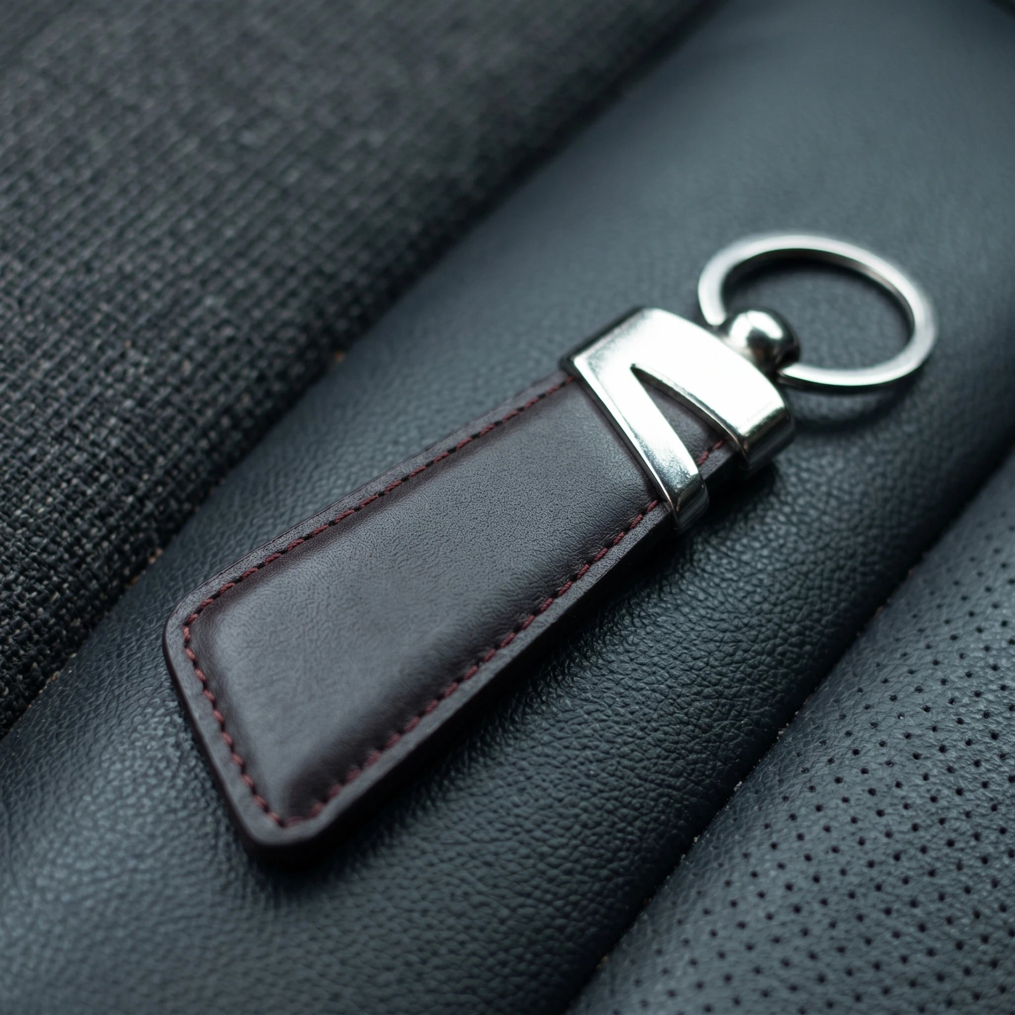 Slim leather keyring in Deep Espresso | Leathery