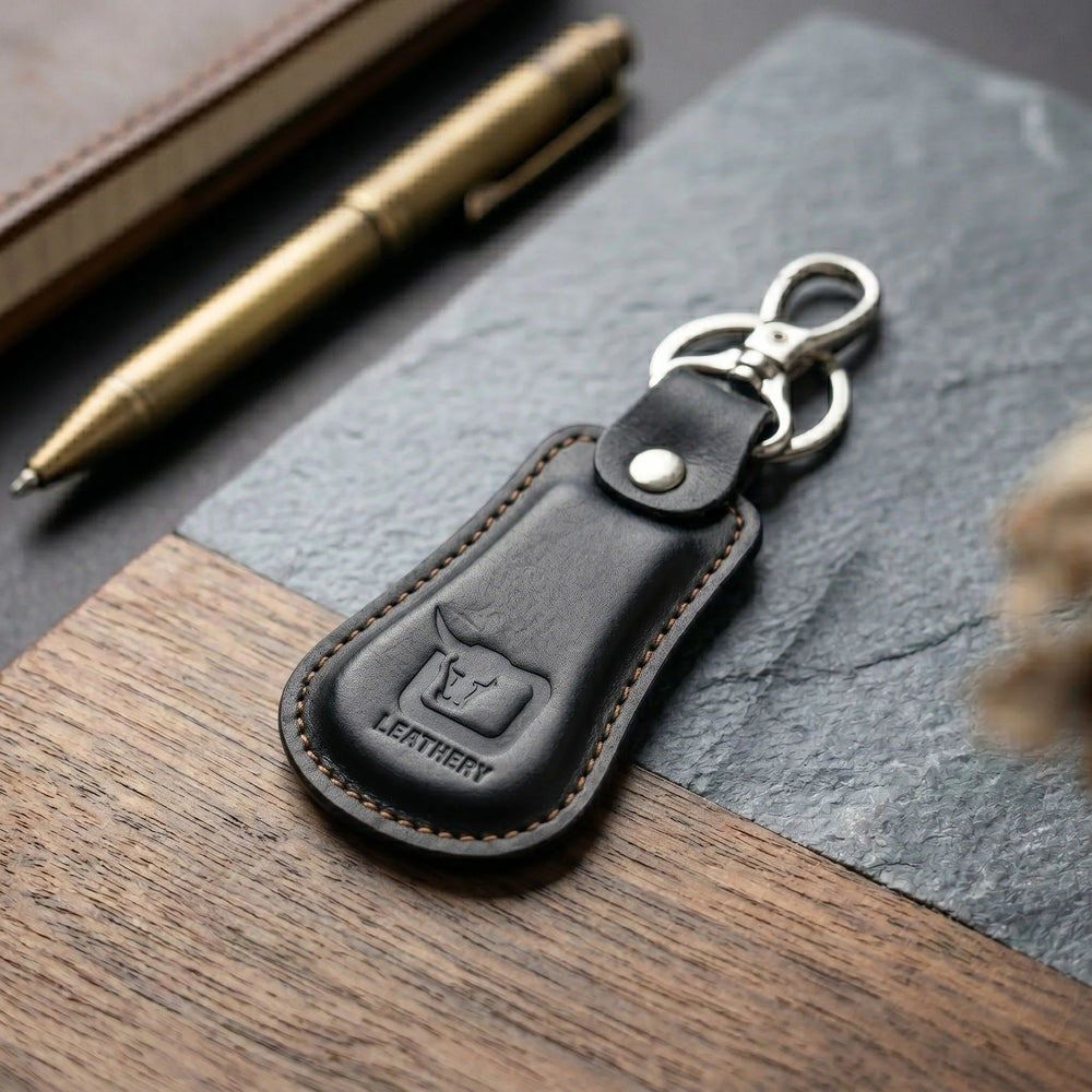 Leather keychain with swivel clasp in Dark Espresso | Leathery