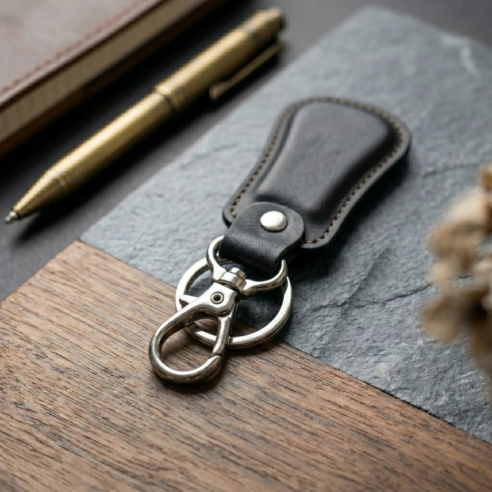 Leather keychain with swivel clasp in Dark Espresso | Leathery
