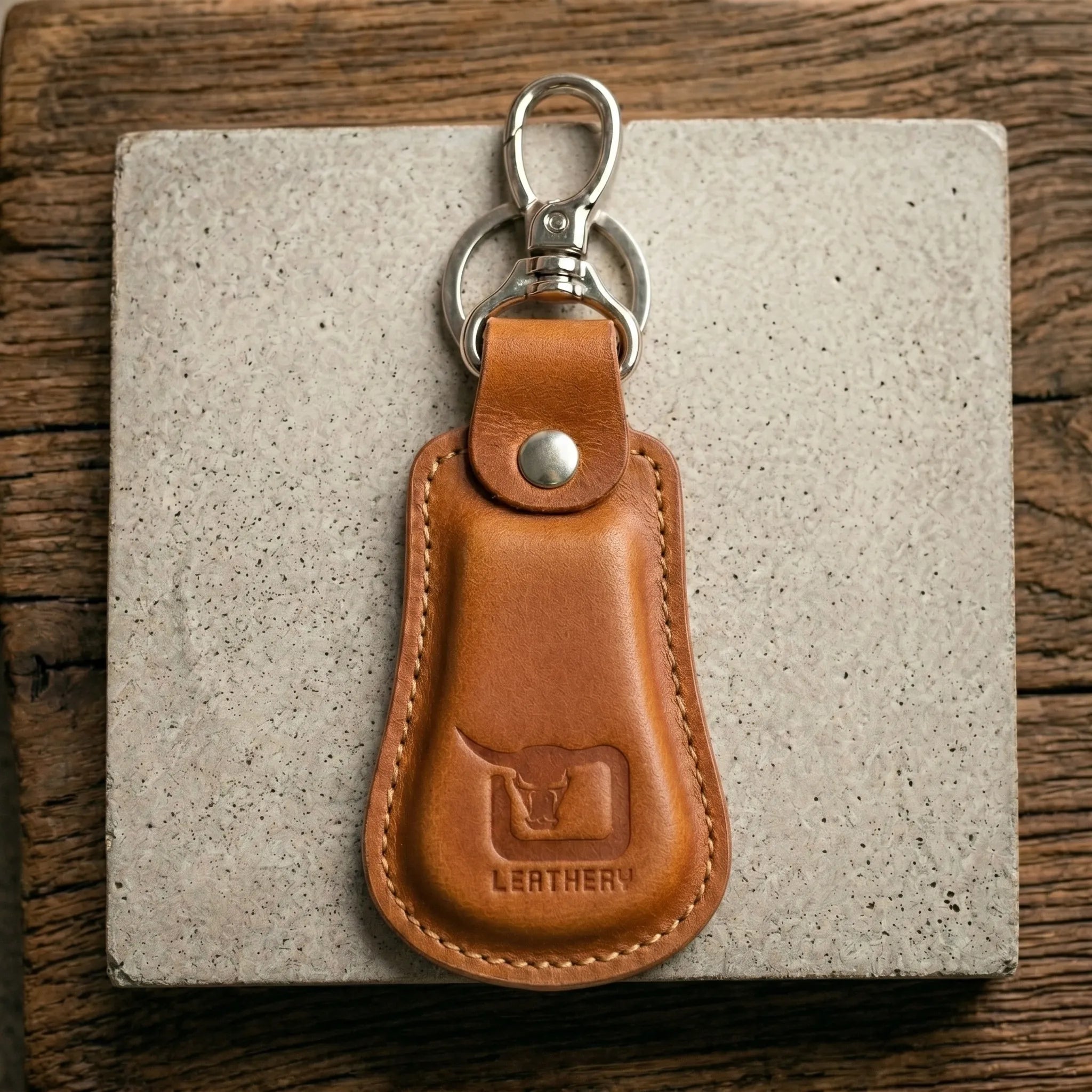 Leather keychain with swivel clasp in Tan Saddle | Leathery